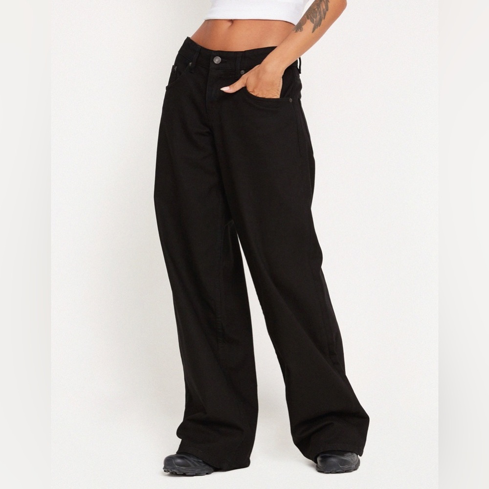 MOTEL ROCKS ROOMY EXTRA WIDE LOW RISE JEANS IN CLEAN BLACK